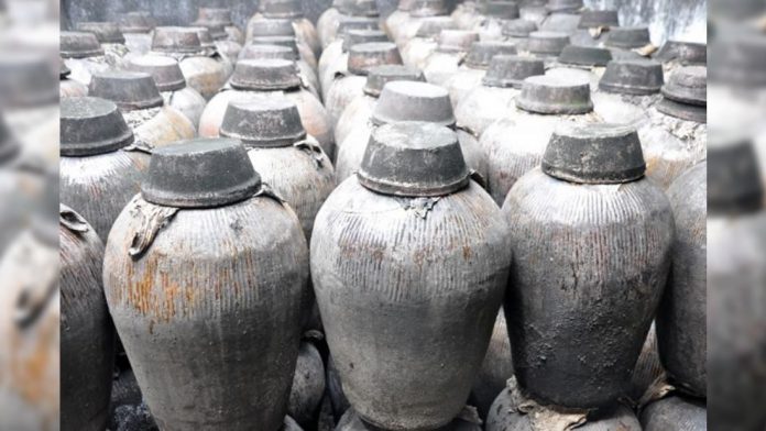 Hallan vino de arroz de 2.000 años de antigüedad en China Hallan vino de arroz de 2.000 años de antigüedad en China