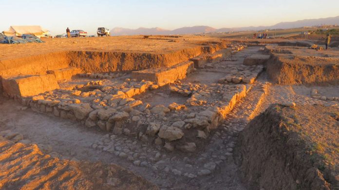 Hallan una ciudad «perdida» de 4.000 años que bordeaba a Mesopotamia Hallan una ciudad «perdida» de 4.000 años que bordeaba a Mesopotamia
