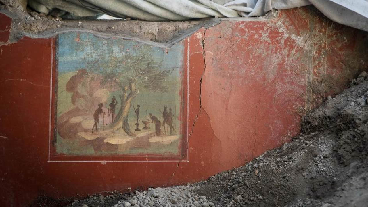 Pompeya sorprende con nuevos hallazgos: Frescos de 2.000 años y jarrones de terracota