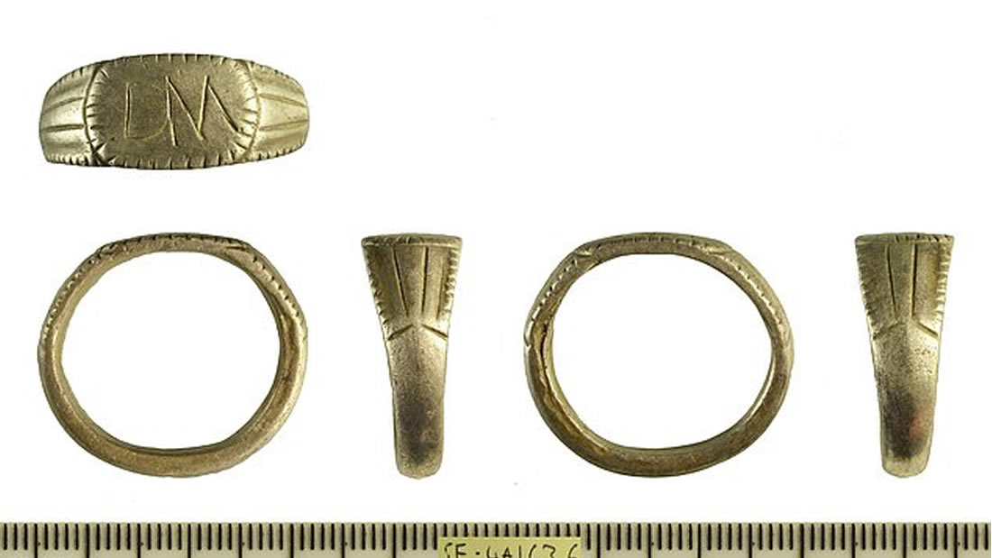 Hallan anillo de sello romano que data del año 200 d.C.